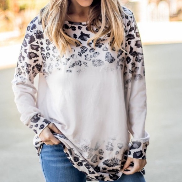 Tickled Teal Marley Tunic Sweater in Ombré Leopard Long Sleeve Lightweight Long - Picture 12 of 13